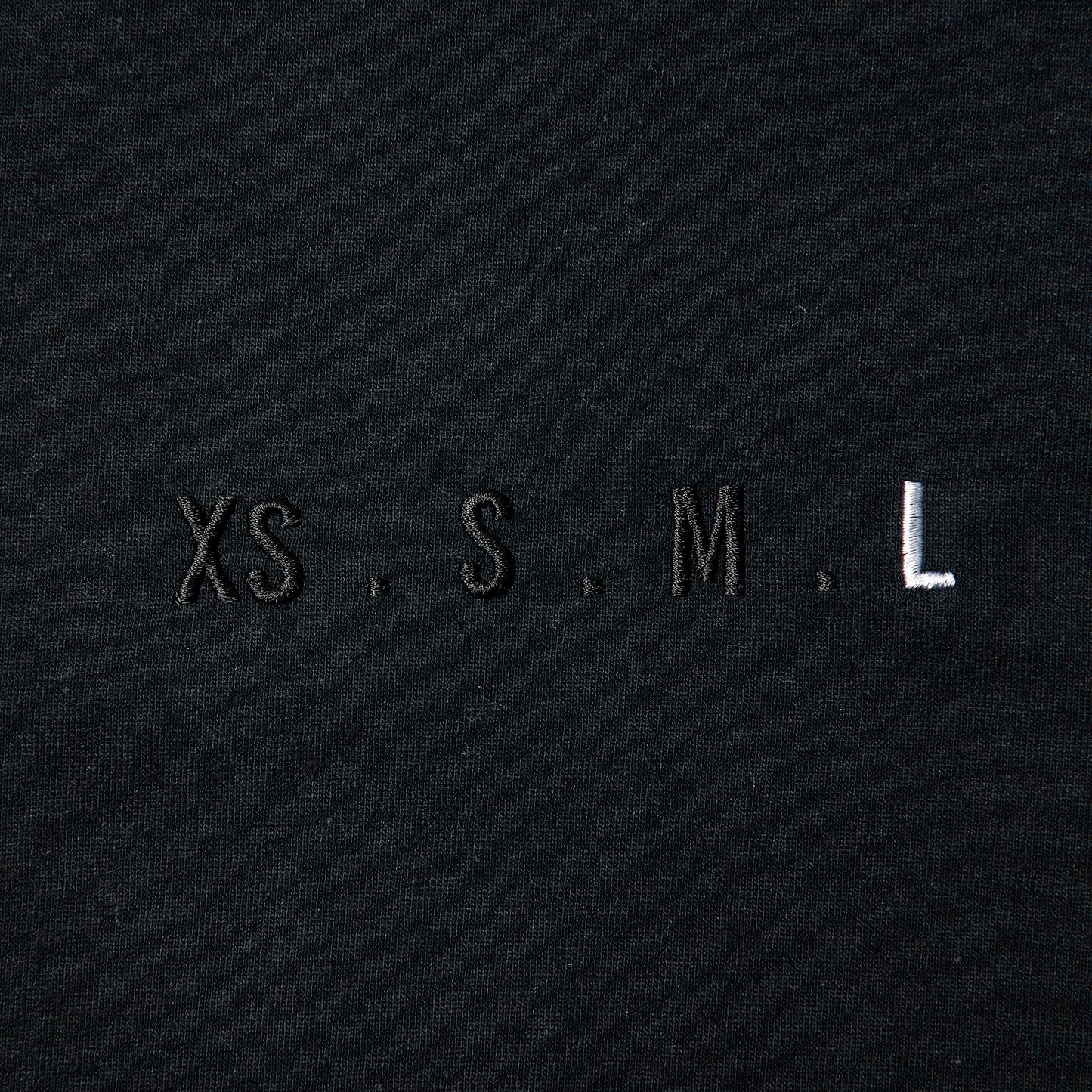 XS.S.M.L Embroidery T-Shirt BLACK L